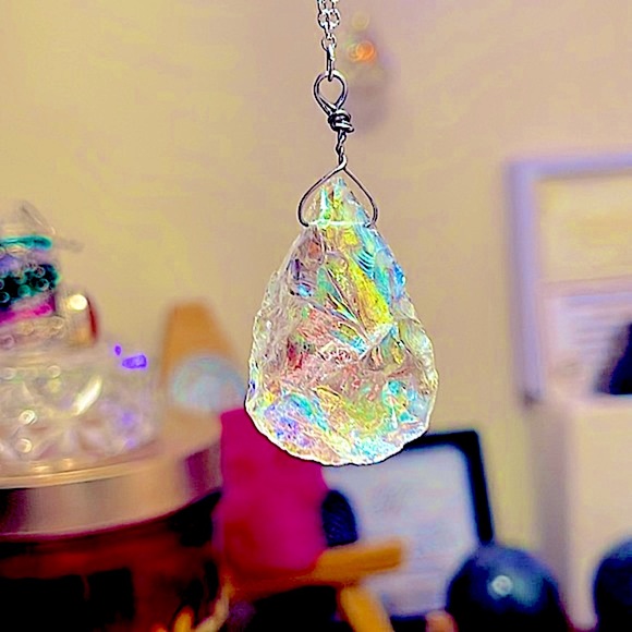 BOGO!! 🔮✨ Angel Aura Quartz Hand Crafted Pear Pendant w/ Sterling Silver chain - Picture 12 of 14